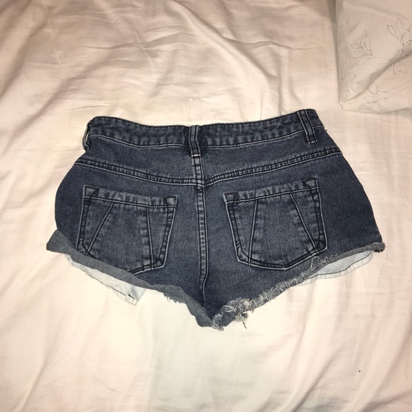 Free People shorts! - Picture 2 of 3